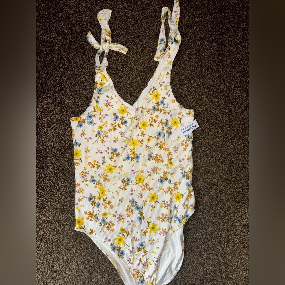 Old Navy Bodysuit - Picture 3 of 5